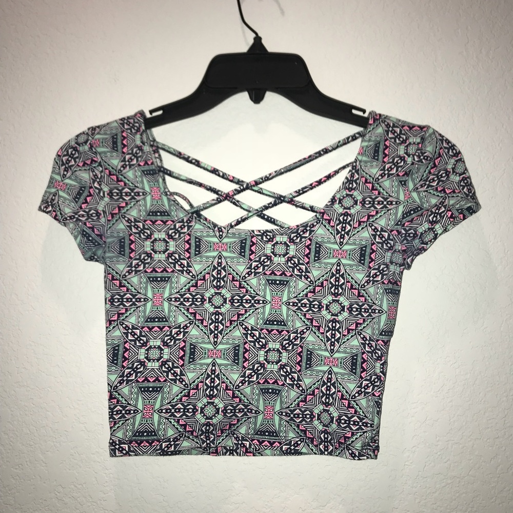 Crop top